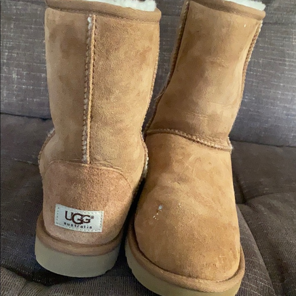 Ugg